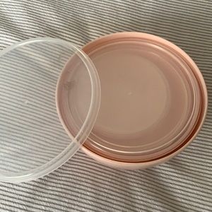 tupperware: plastic dishes